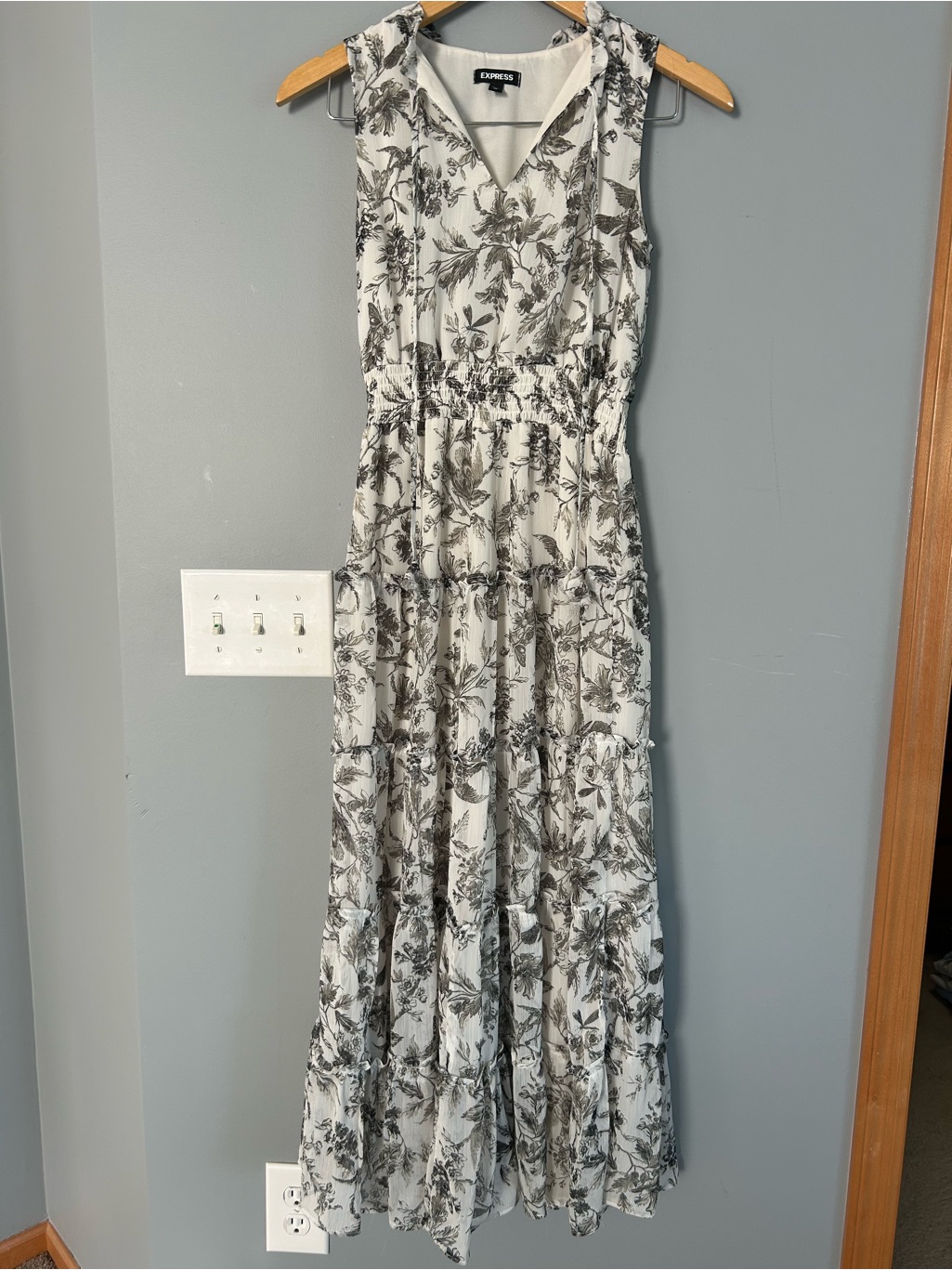 Express Black, White Brownish/Greenish Floral Tiered Maxi Dress
